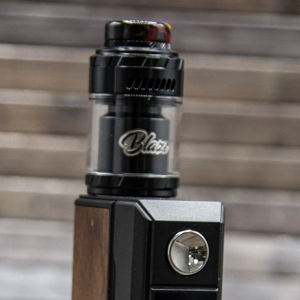 Thunderhead Creations Blaze Solo RTA Thunderhead Creations Blaze Solo RTA фото